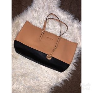 Medium Michael Kors Tote